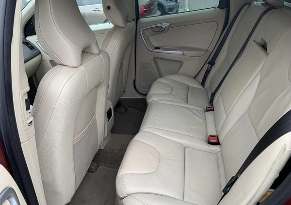 Volvo XC 60 cena 43000 przebieg: 135127, rok produkcji 2010 z Kraków małe 301